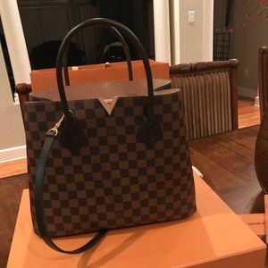 Louis Vuitton Kensington guaranteed 💯 Authentic